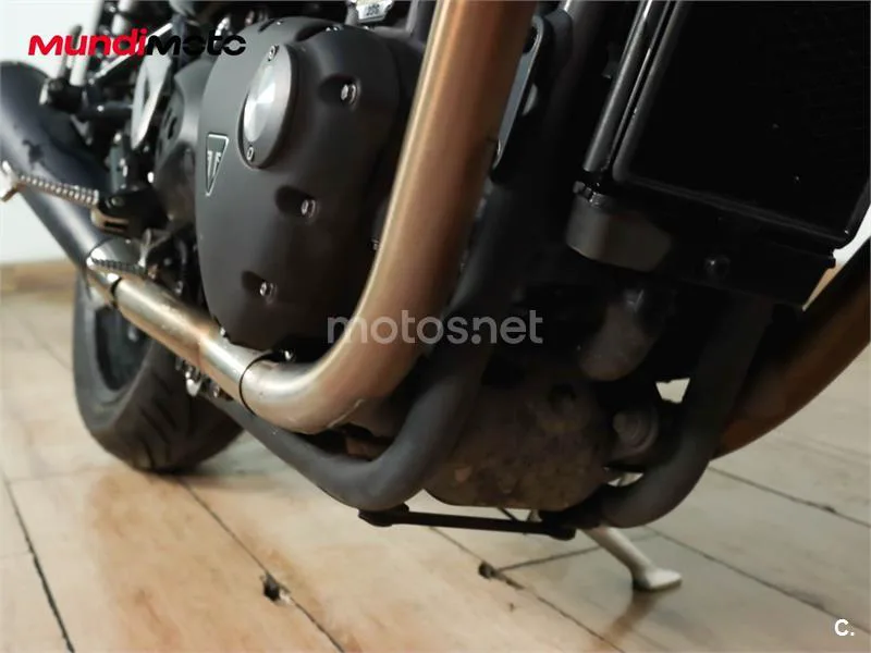 Triumph Speed Twin – Vista 13