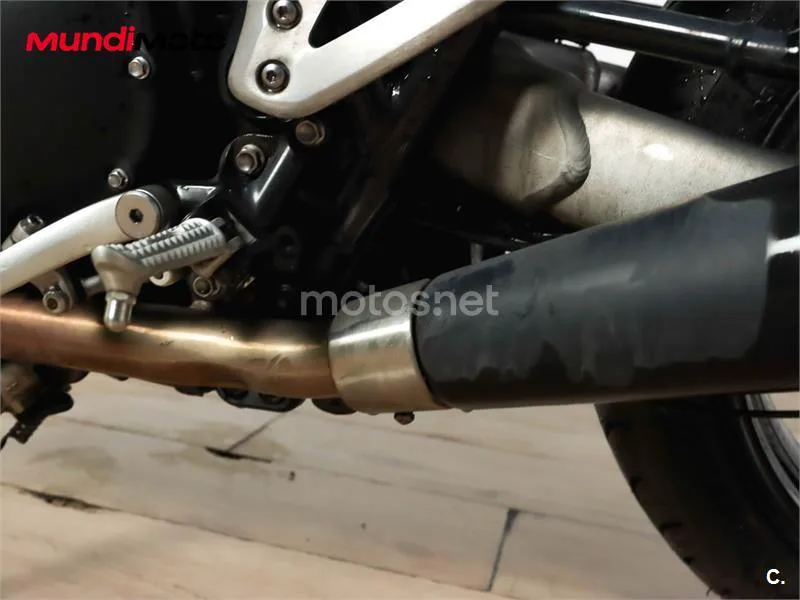 Triumph Speed Twin – Vista 18