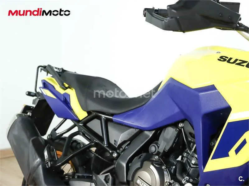 Suzuki V-Strom 800 – Vista 24