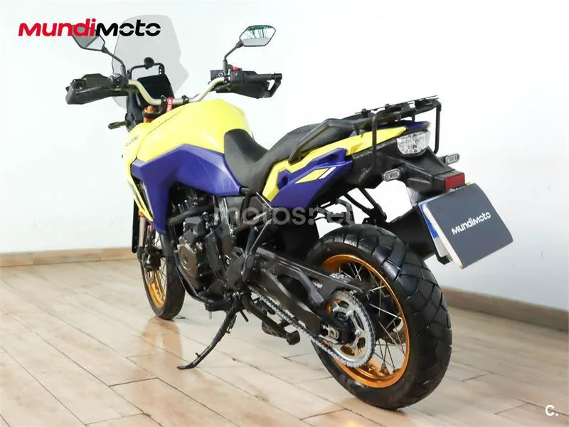 Suzuki V-Strom 800 – Vista 8