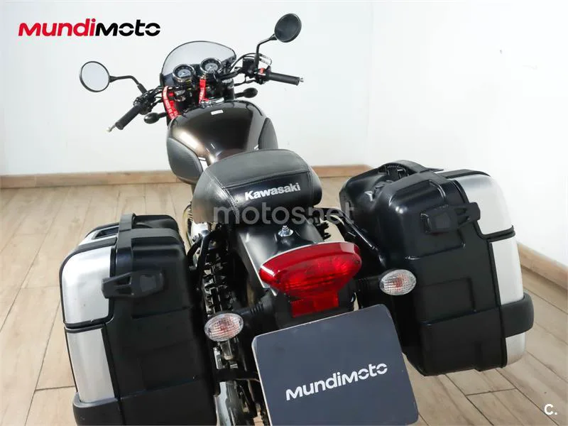 Kawasaki W800 – Vista 9