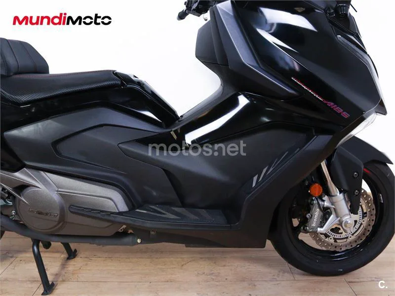 Kymco AK 550 – Vista 20