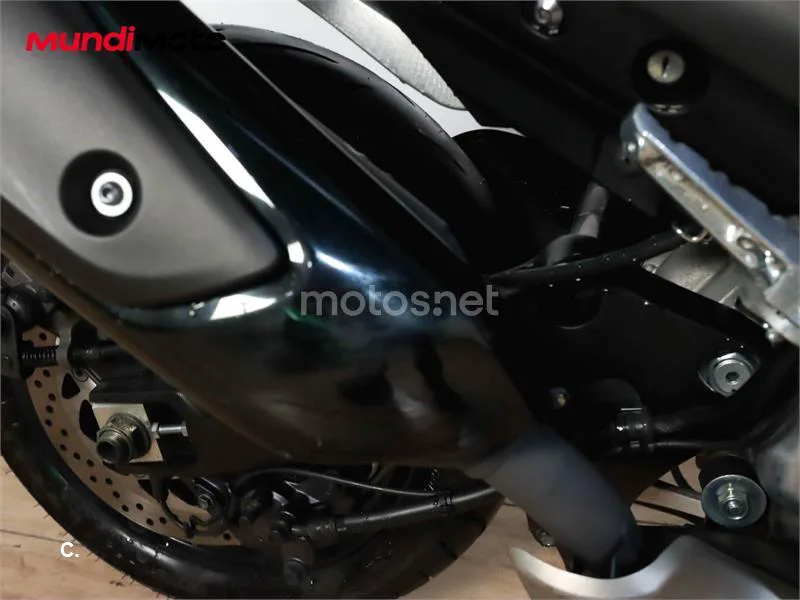 Yamaha TMAX – Vista 27