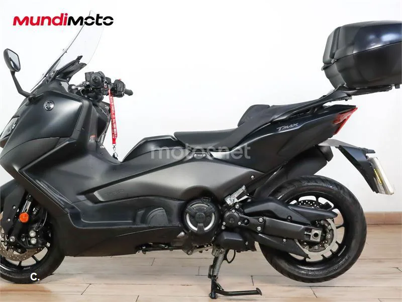 Yamaha TMAX – Vista 6