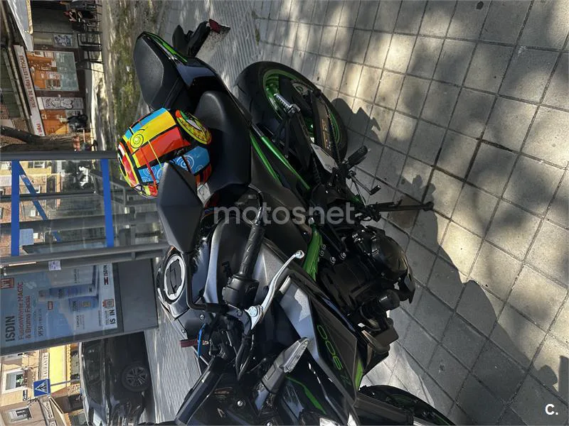 Kawasaki Z900 – Vista 3