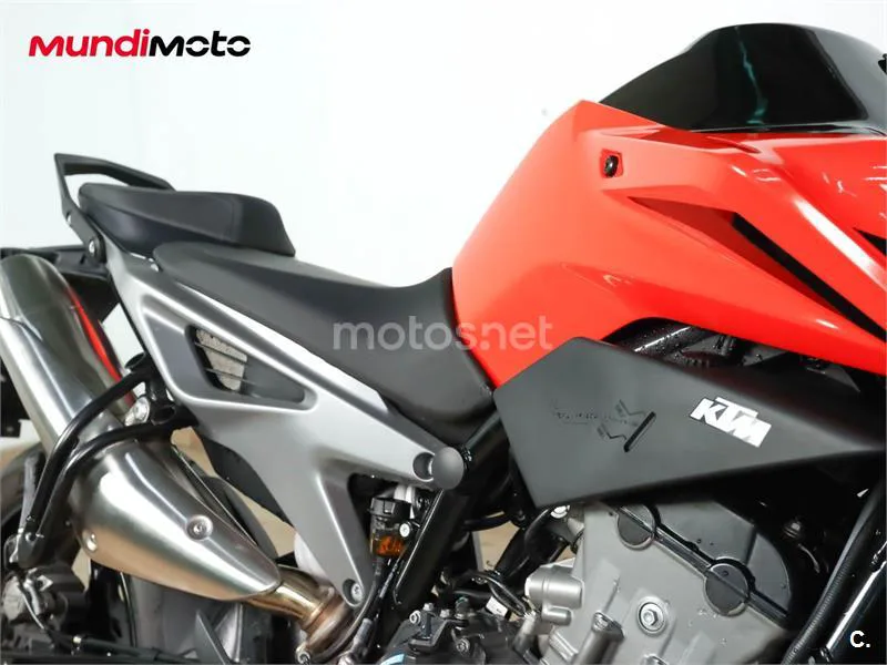 KTM 790 – Vista 20