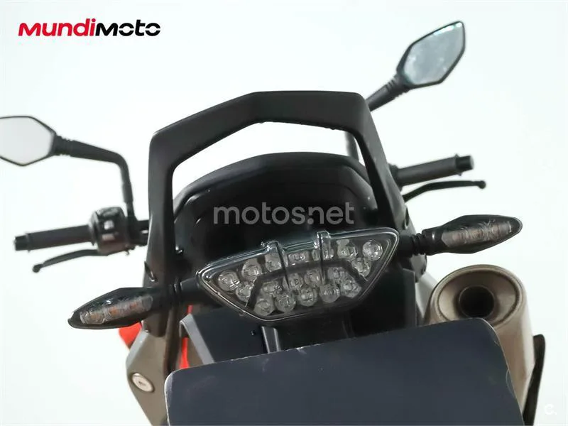 KTM 790 – Vista 9
