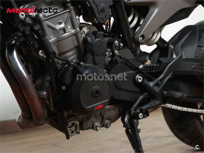 KTM 790 – Vista 10