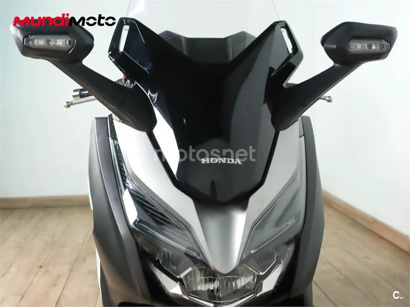 Honda Forza – Vista 5