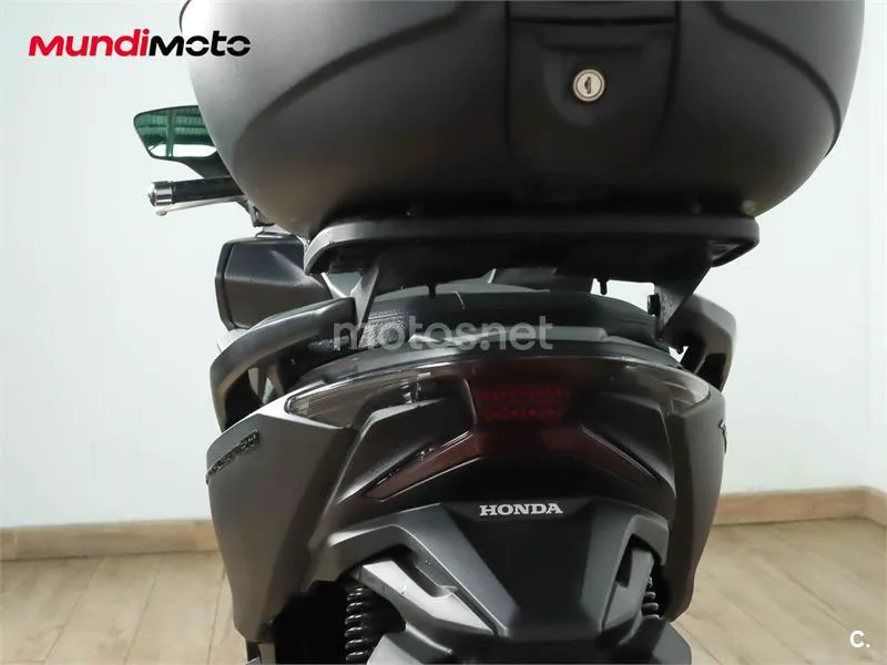 Honda Forza – Vista 9