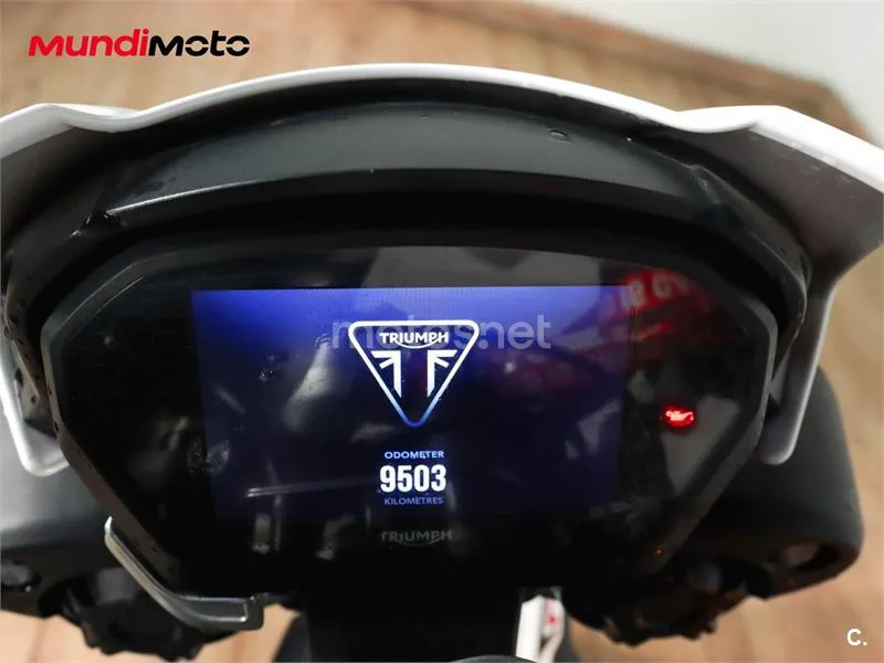 Triumph Street Triple – Vista 12