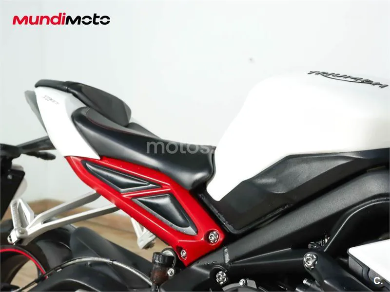 Triumph Street Triple – Vista 19