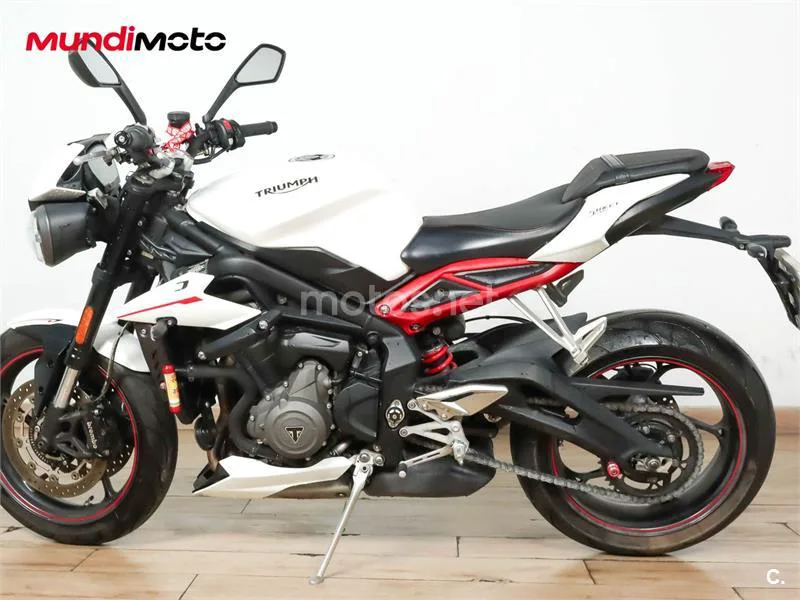Triumph Street Triple – Vista 6