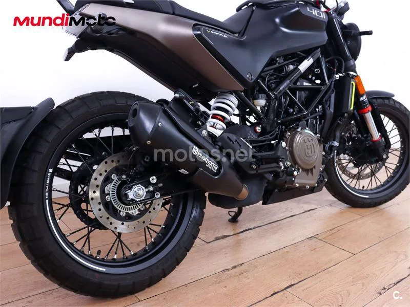 Husqvarna Svartpilen 401 – Vista 4