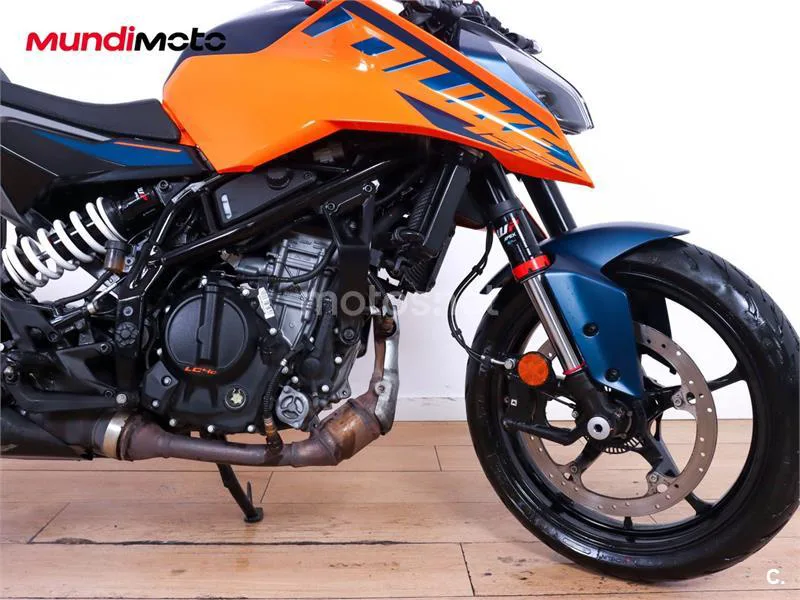KTM 125 – Vista 26