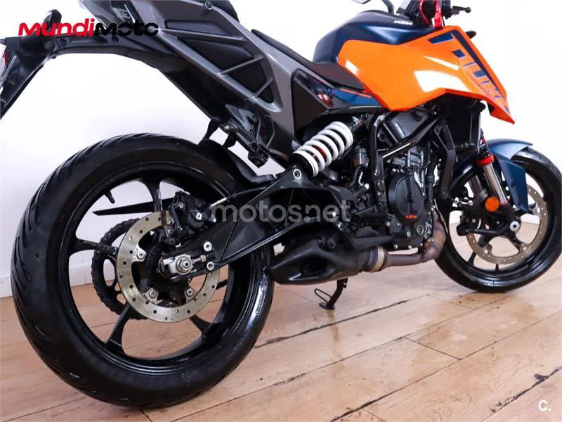 KTM 125 – Vista 4