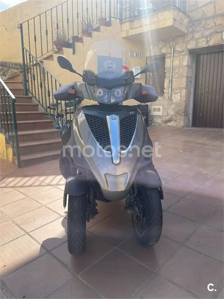 Piaggio MP3 Yourban 300 LT 2850 € 2011 Madrid - 2