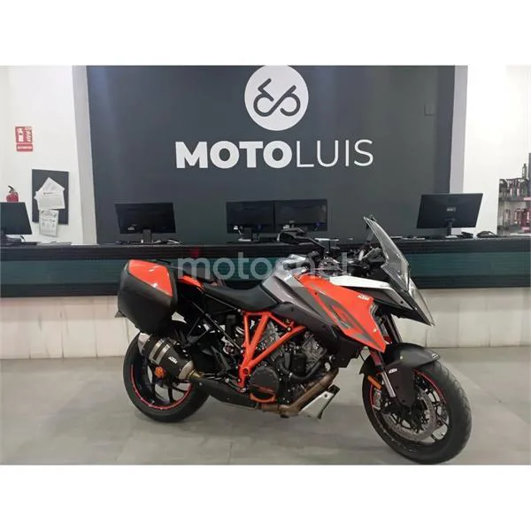 KTM 1290 Super Duke GT – Vista 5