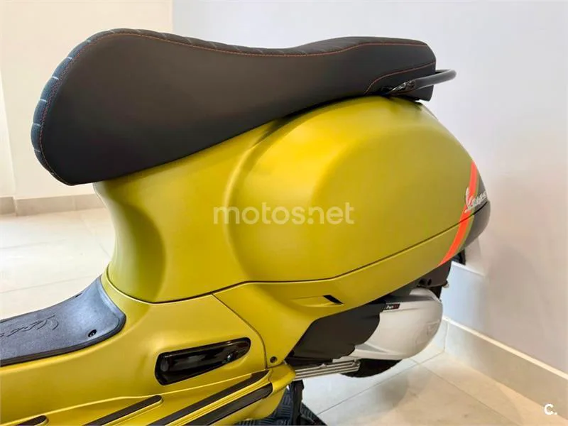 Vespa GTS 300 – Vista 7