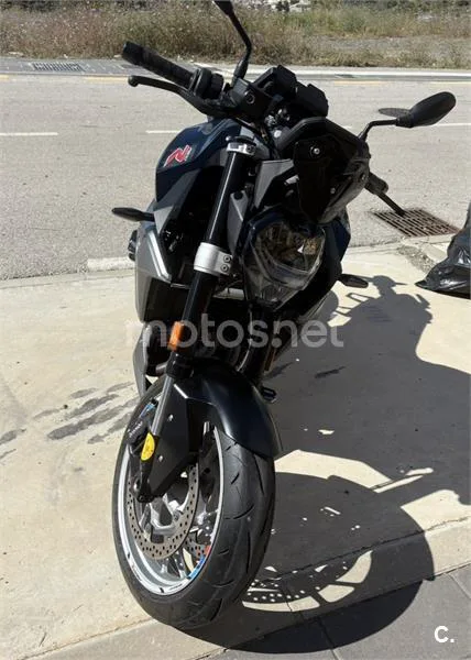 BMW F 900 R – Vista 4