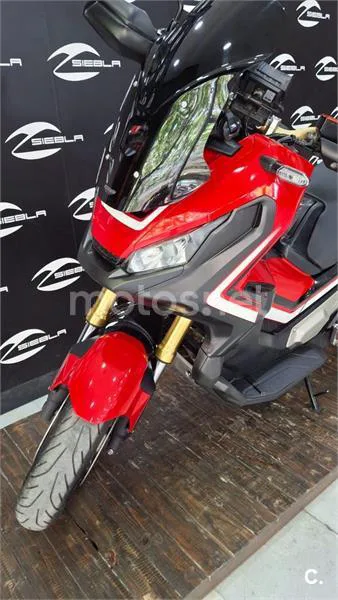 Honda X-ADV – Vista 3