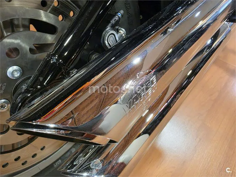 Harley-Davidson Softail Standard – Vista 5