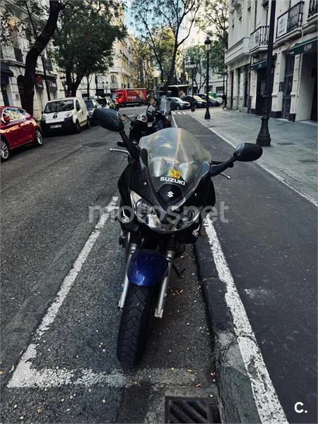 Suzuki Bandit 600 S – Vista 6