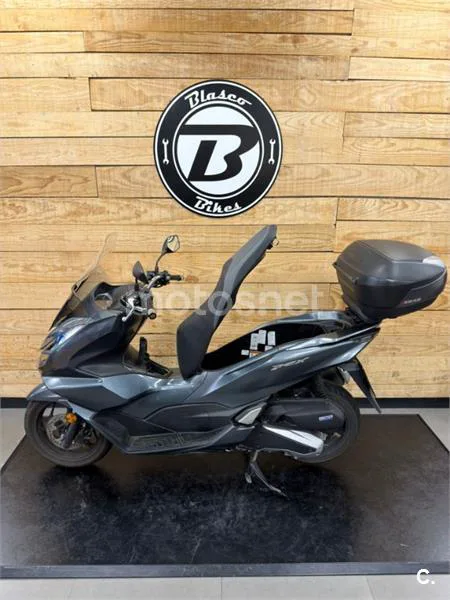 Honda PCX 125 – Vista 29