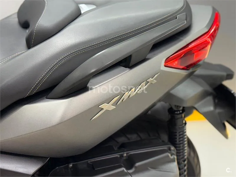 Yamaha XMAX 400 – Vista 14