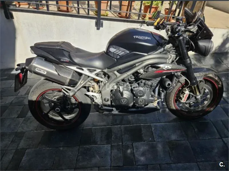 Triumph Speed Triple – Vista 6