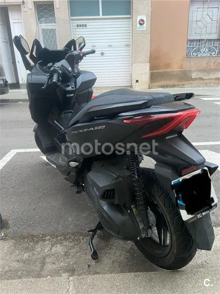 Honda Forza 350 – Vista 4