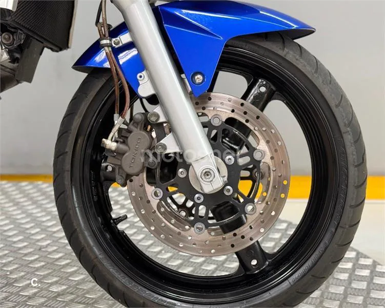 Suzuki SV 650 S – Vista 11