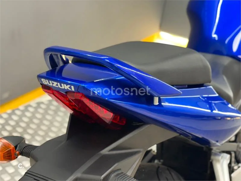 Suzuki SV 650 S – Vista 13