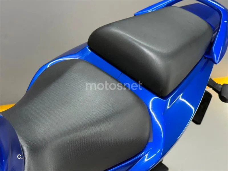 Suzuki SV 650 S – Vista 14