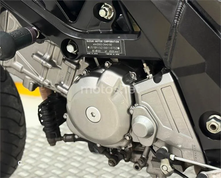 Suzuki SV 650 S – Vista 18