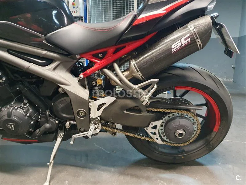 Triumph Speed Triple R – Vista 13