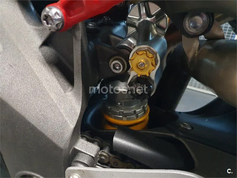 Triumph Speed Triple R – Vista 14