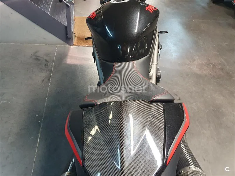 Triumph Speed Triple R – Vista 6