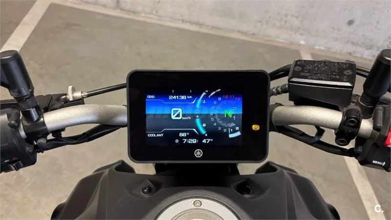 Yamaha MT-09 – Vista 3