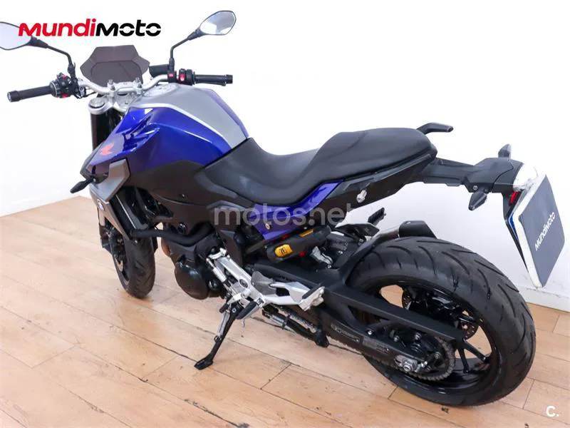 BMW F 900 R – Vista 8