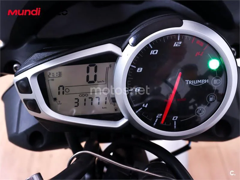 Triumph Street Triple – Vista 12