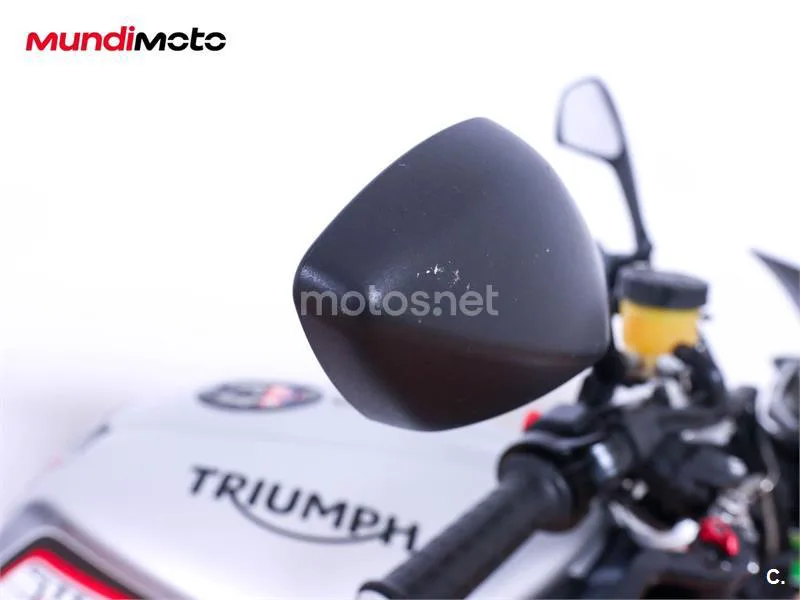 Triumph Street Triple – Vista 17