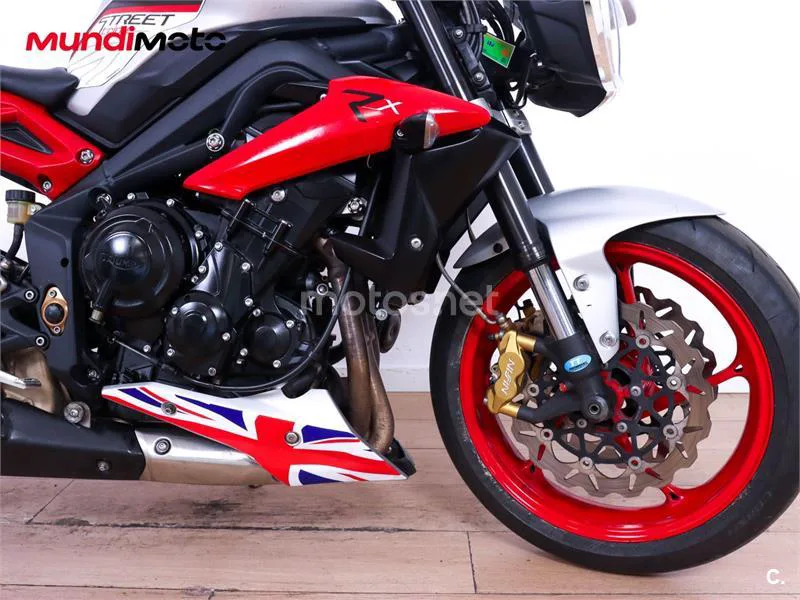 Triumph Street Triple – Vista 21