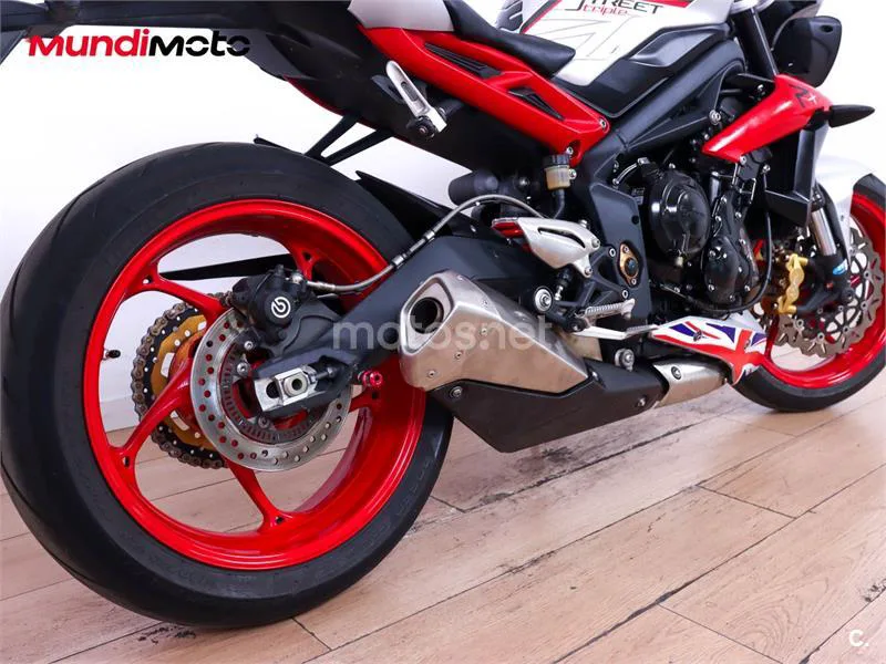 Triumph Street Triple – Vista 4