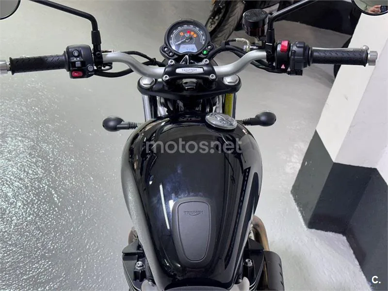 Triumph Scrambler 900 – Vista 9