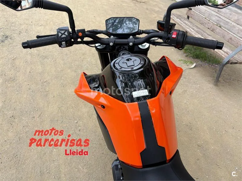 KTM 790 – Vista 20