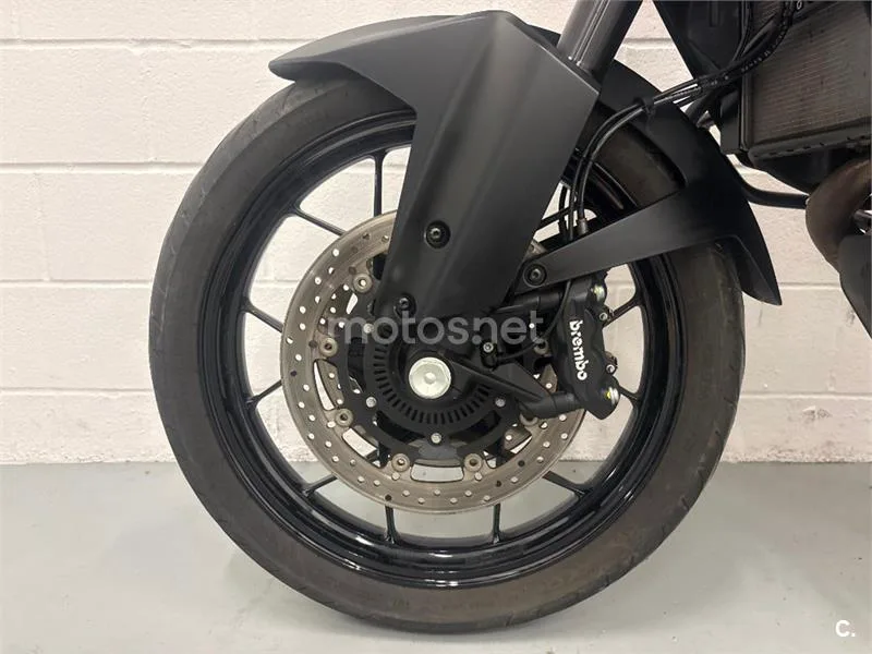 KTM 1050 Adventure – Vista 11