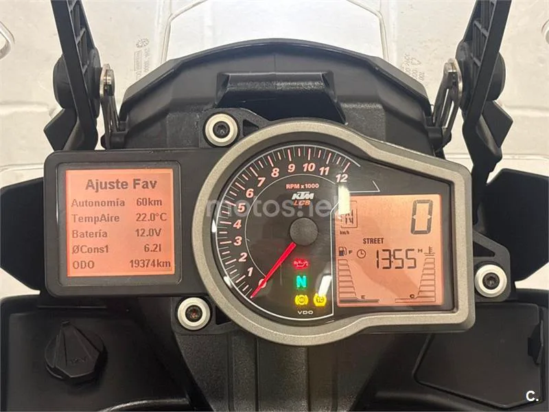 KTM 1050 Adventure – Vista 19