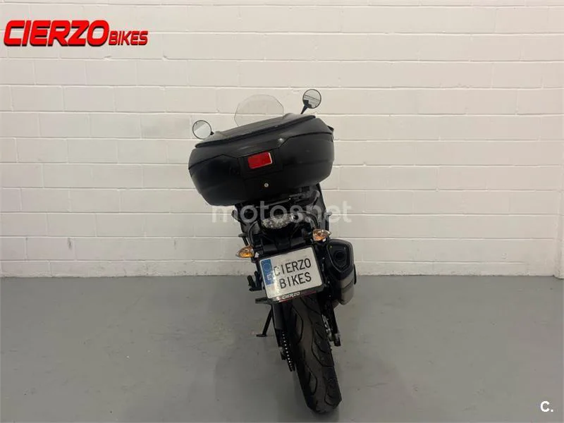 KTM 1050 Adventure – Vista 3