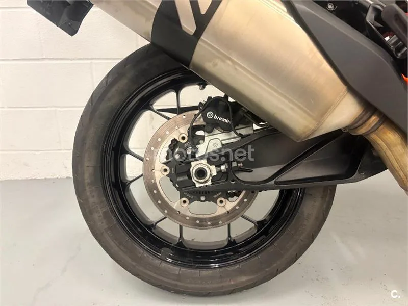 KTM 1050 Adventure – Vista 9